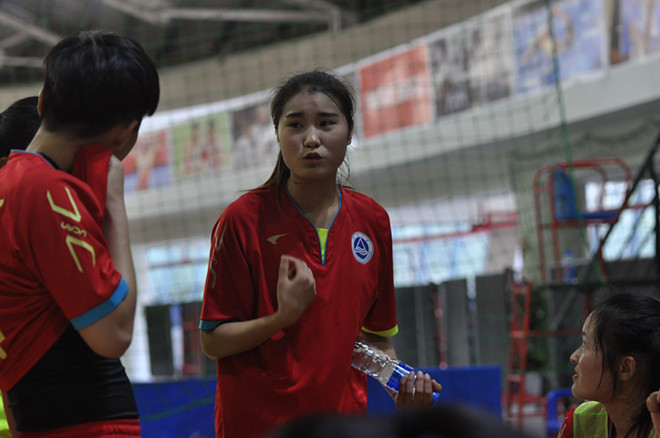 我校女足参加中国大学生女子室内五人制足球锦标赛荣获超级组第五名