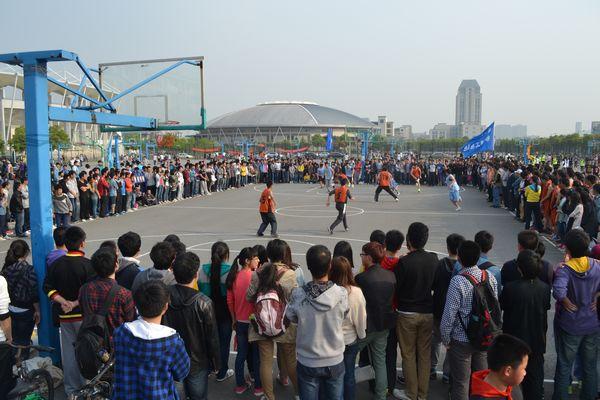 2013年江南大学学生篮球赛举行