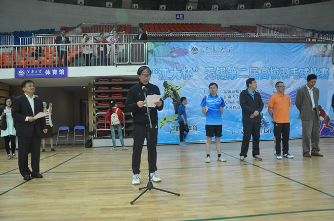 “江大杯”无锡市第二届羽毛球比赛在我校隆重举行