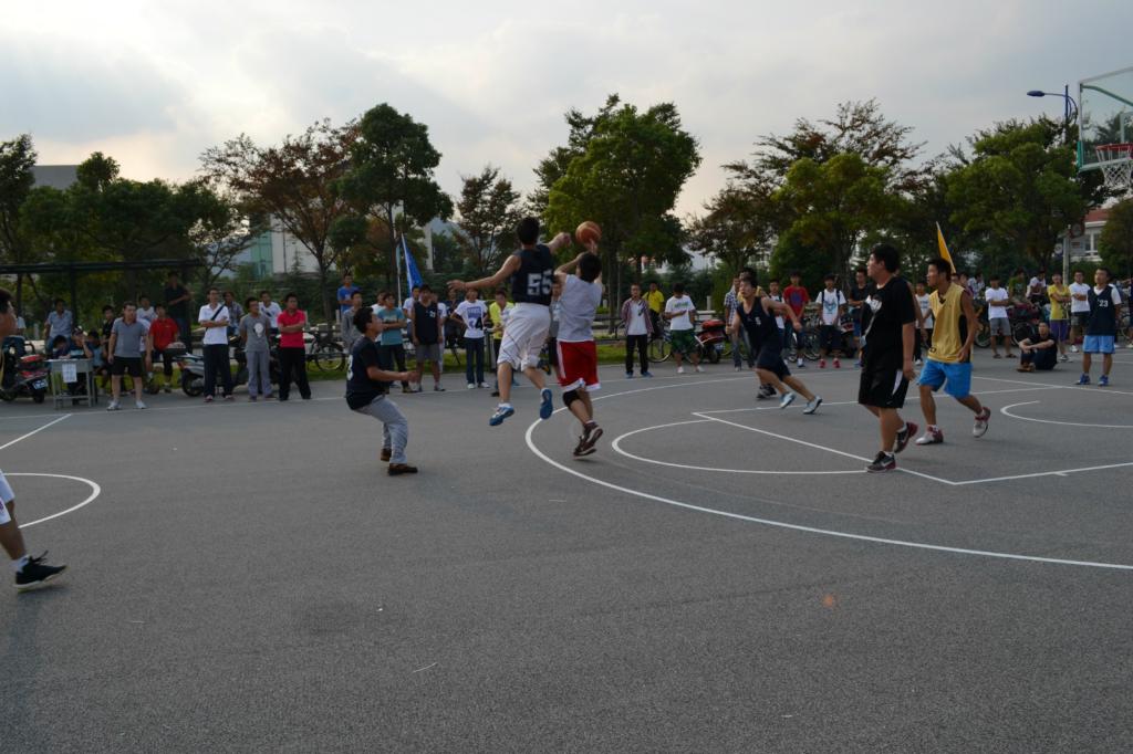 2012下半年江南大学体育精神推广实践暨金秋体育系列竞赛正式启动