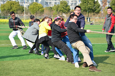 2015江南大学校园足球友谊赛拉开序幕