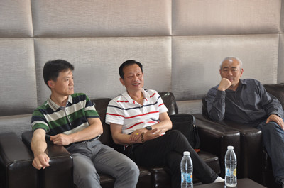 体育部召开高水平队伍建设研讨会